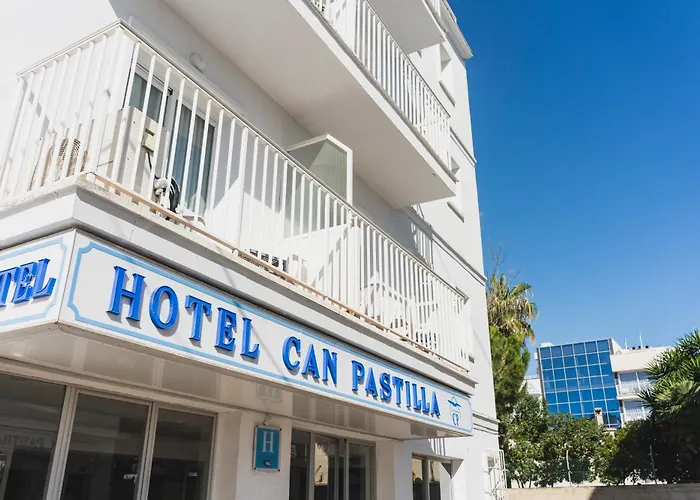 Pet Friendly hotel: Hotel Amic Can Pastilla