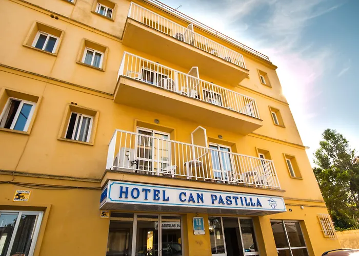 Pet Friendly hotel: Hotel Amic Can Pastilla